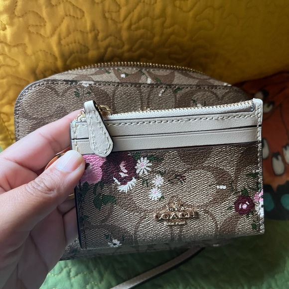 Coach mini camera bag - Picture 5 of 6